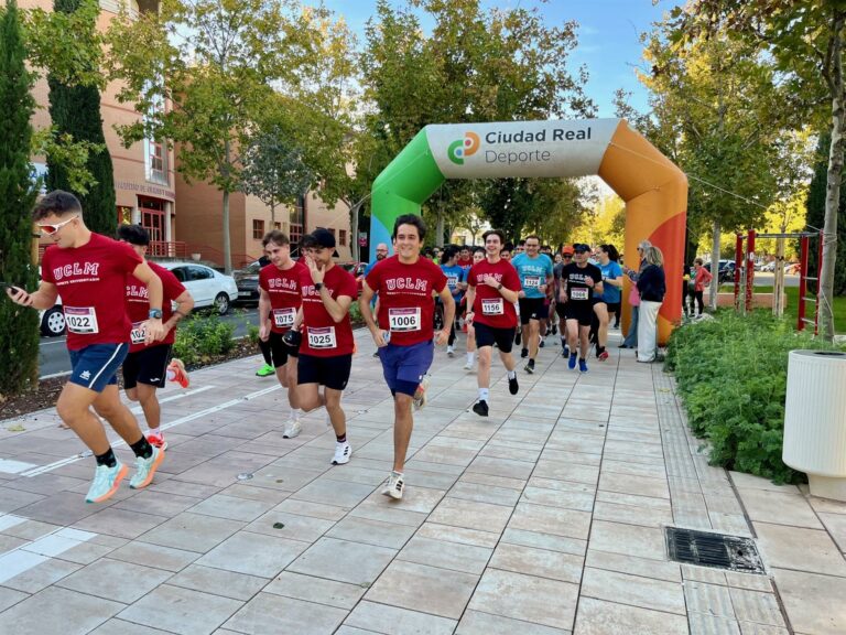Más de 1.200 participantes de la UCLM se vuelcan con la carrera solidaria Campus a través
