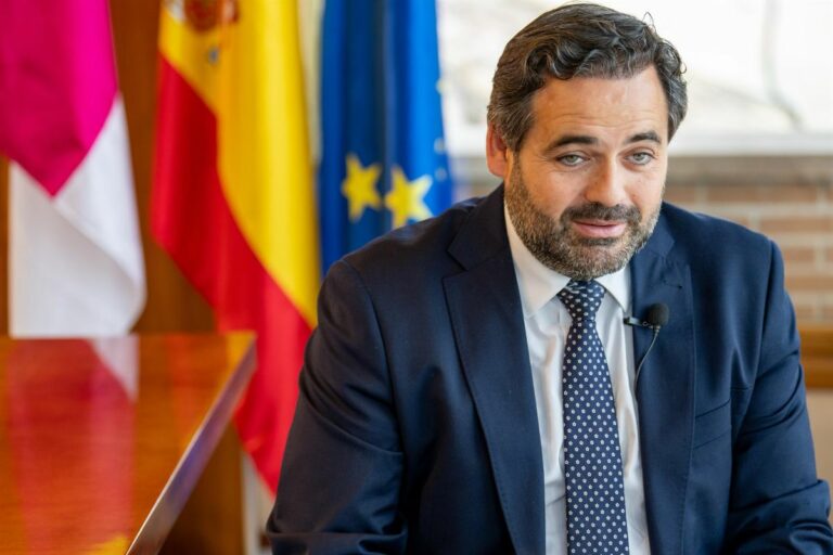 Núñez desconfía de que Pedro Sánchez pueda boicotear el Estatuto C-LM: «Tengo mis dudas de que no vaya a ir en contra»
