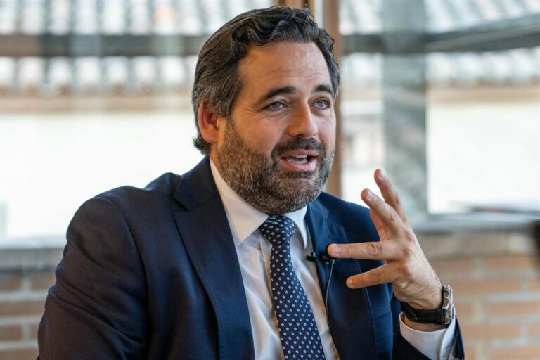 Núñez, optimista en cuanto a su perspectiva electoral: «Hundimiento de PSOE, subida importante de Vox y moderada del PP»
