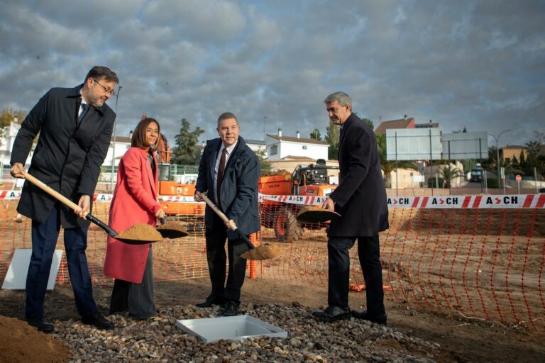 Page pide a PP y PSOE armonizar los servicios que prestan CCAA para luchar contra la «desvertebralización» del Estado