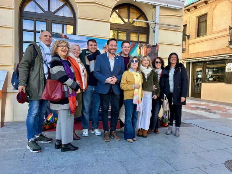 Miguelturra conmemora los 50 años en libertad con un acto de reivindicación y defensa de los derechos civiles del colectivo LGTBI