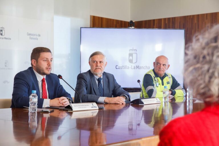 El Gobierno regional y la Guardia Civil colaboran en la mejora de la seguridad del transporte de mercancías