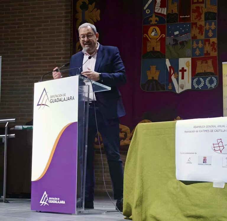 El Gobierno regional destaca el fortalecimiento del municipalismo y de las entidades locales menores que recoge la reforma del Estatuto de Autonomía