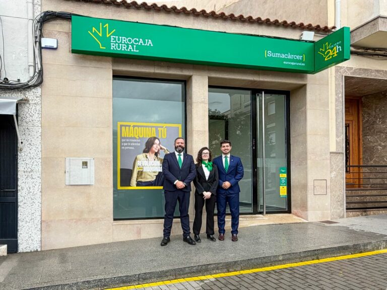 Eurocaja Rural refuerza su lucha contra la exclusión financiera abriendo oficina en Sumacàrcer (Valencia), la única en la localidad