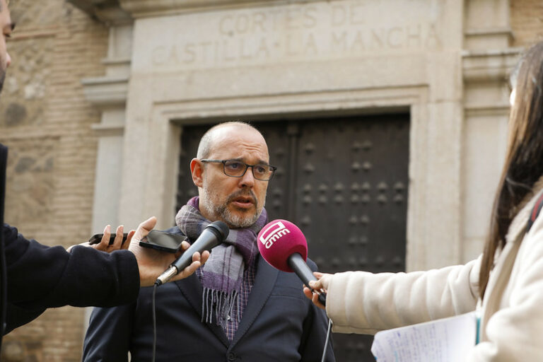 Bellido anima a las fuerzas políticas a abandonar el “clima de división” para celebrar que la Constitución ha propiciado “la mayor etapa de libertad, igualdad y bienestar”