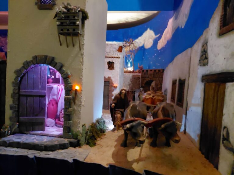 Belén ya está en San Antonio de Padua de Puertollano