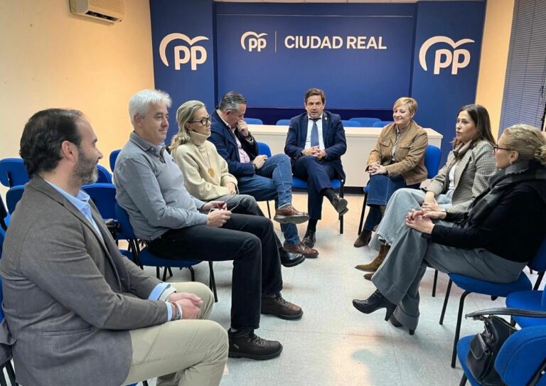 Miguel Ángel Valverde destaca la participación ciudadana en la concentración de Madrid y reclama elecciones «para devolver la dignidad democrática al país»