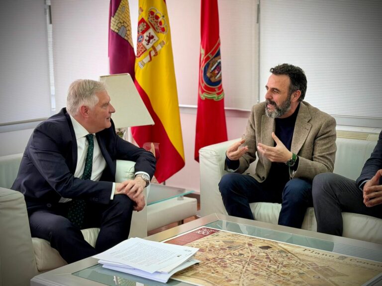 El alcalde de Ciudad Real traslada a RENFE la necesidad de mejorar el servicio ferroviario entre Ciudad Real y Madrid