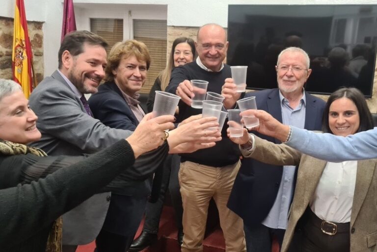 El Ayuntamiento de Alamillo protagoniza un día histórico al recuperar el agua potable tras quince años de dificultades
