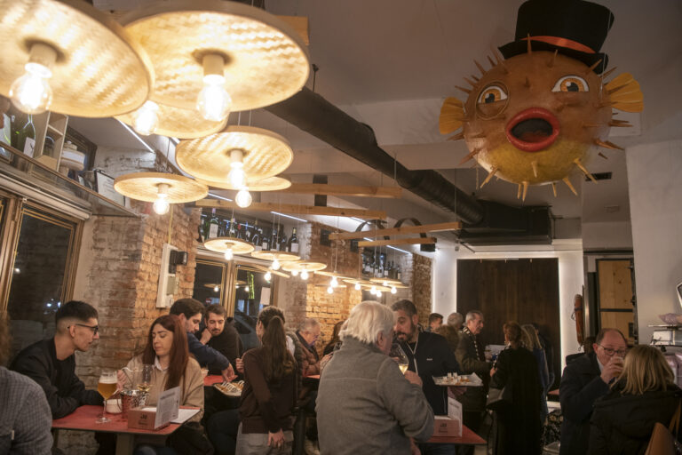 Abre la freiduría Pez Gordo, del Chef Diego Morales, en la Avenida del Rey Santo