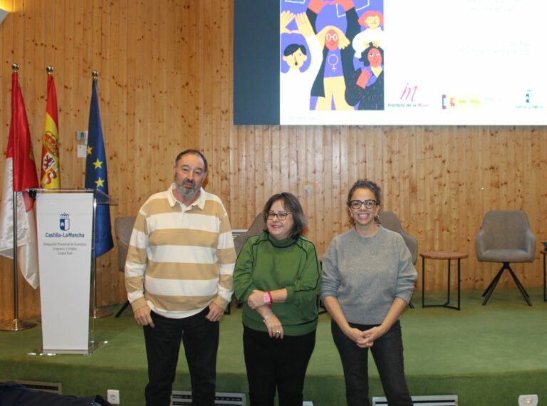 Las profesionales del Instituto de la Mujer en Ciudad Real se forman para atender a las víctimas de violencia de género con un plan individualizado