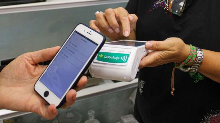 Bizum Pay, la nueva forma de pagar en tienda: Globalcaja, primera certificada