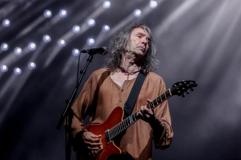 Muere Robe Iniesta, líder de Extremoduro