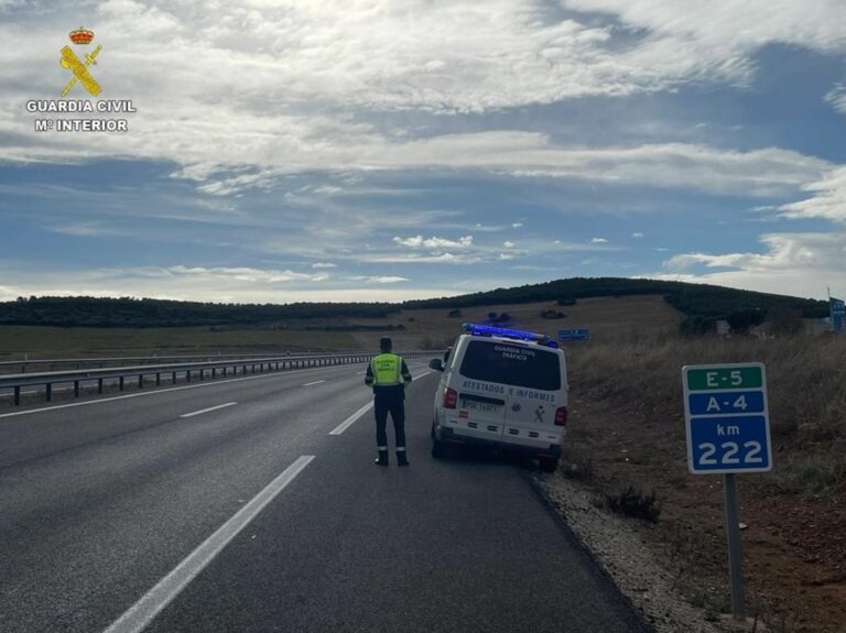 Investigado por conducir drogado a 236 km/h por la A-4 en Santa Cruz de Mudela, en un tramo limitado a 120