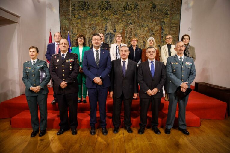 Castilla-La Mancha crea la Mesa de la prevención, intervención y seguimiento del Acoso Escolar    