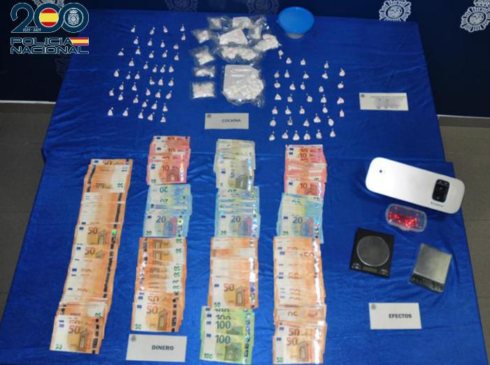 drogas y dinero incautados por Policía Nacional