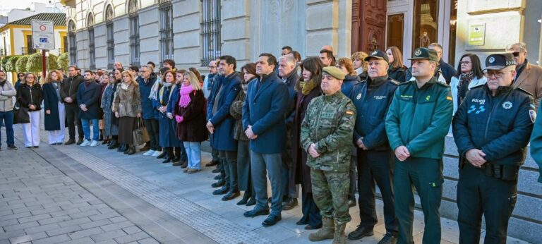La Diputación de Ciudad Real se suma al minuto de silencio en memoria de las víctimas del accidente ferroviario de Adamuz en Córdoba