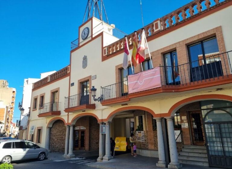 La alcaldesa de Almadén afirma que el PSOE «miente una vez más»