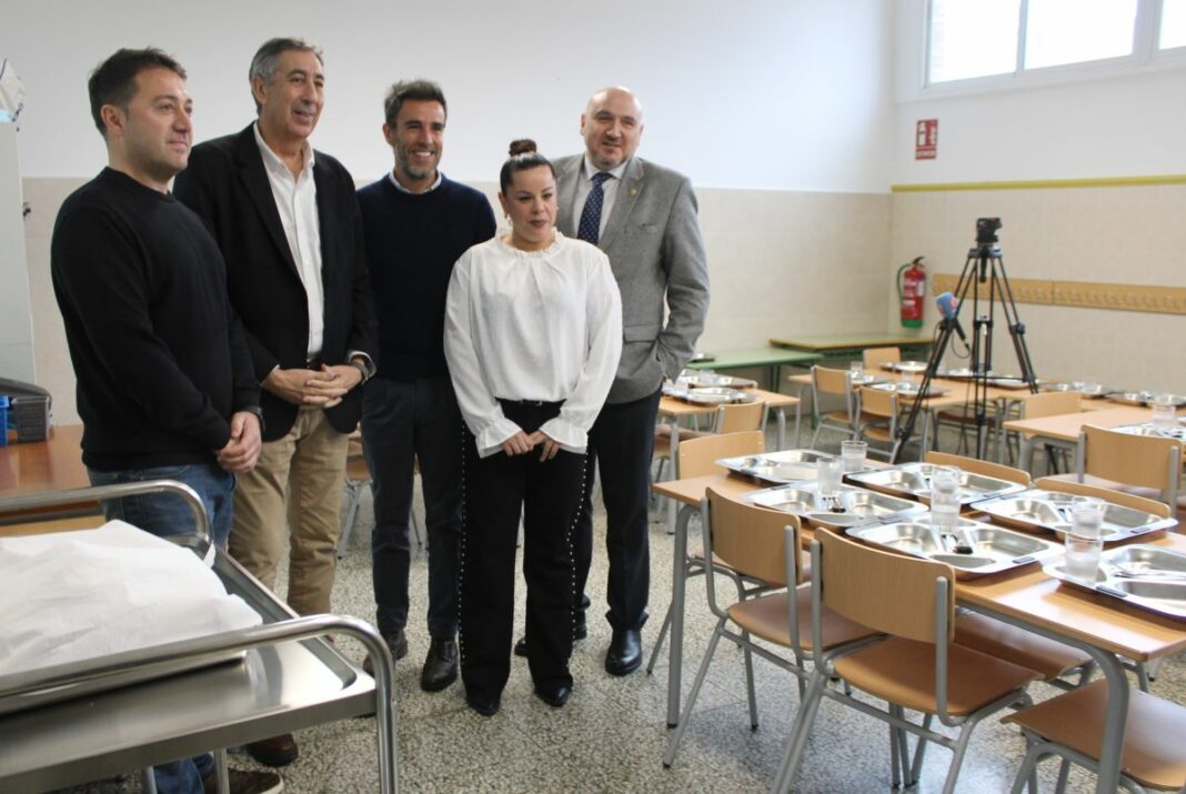José Caro visita nuevo comedor escolar CEIP 'Vicente Aleixandre' 3