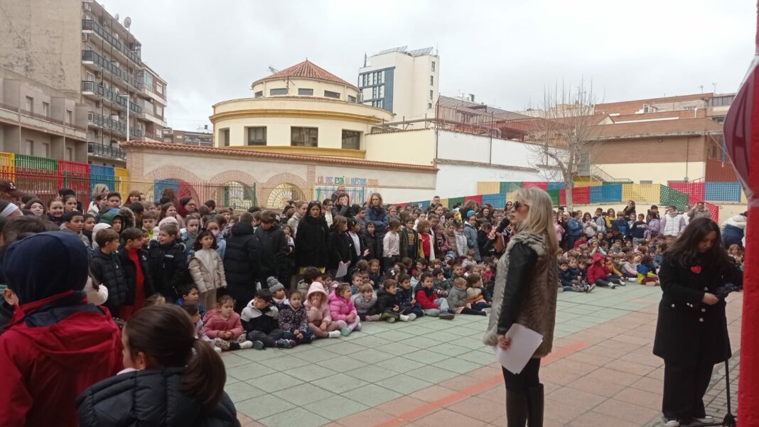 Homenaje a la profe Sarai en el colegio ramón y Cajal de Puertollano