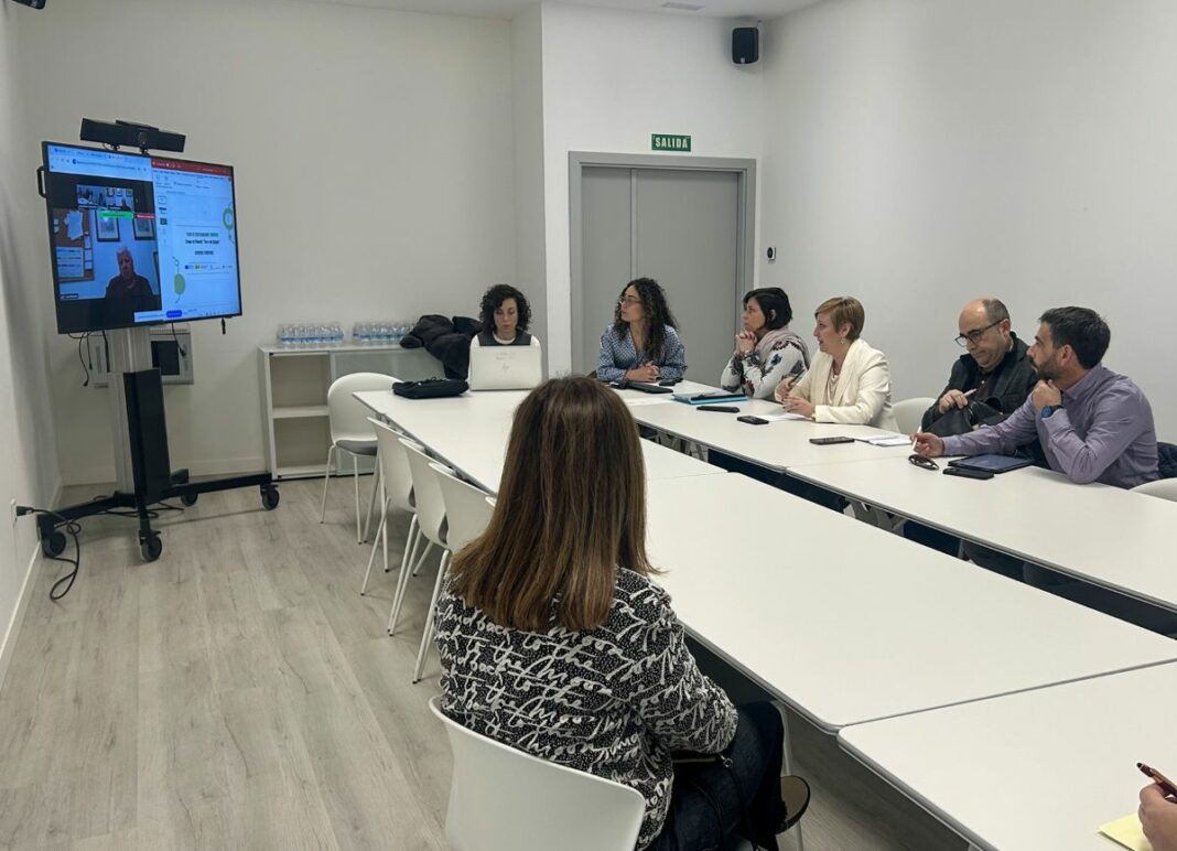 0c69bbe2ed5b621bdb1d6b988e02dbba_XL