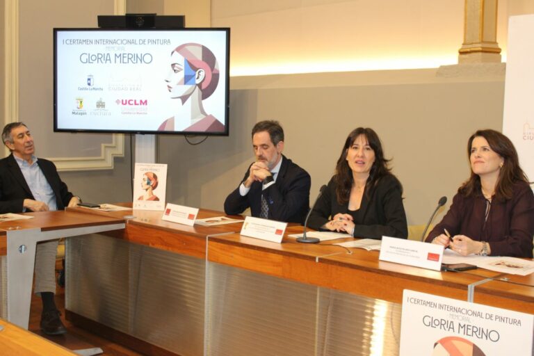 El Gobierno regional colabora en el “acto de justicia” y de reconocimiento que supone el I Certamen Internacional de Pintura Memorial Gloria Merino