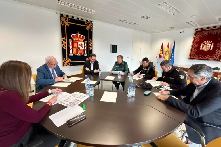 La Comisión de Seguimiento del Plan Director refuerza la coordinación para mejorar la seguridad en los centros educativos de la provincia