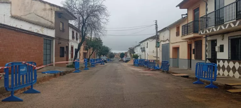 Castellar de Santiago continúa mejorando su red de agua y mañana inicia el plan de asfaltado con una inversión de 150.000 euros