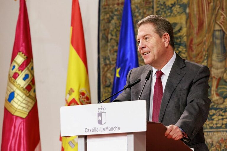 García-Page garantiza la continuidad de las políticas de investigación con otros diez millones de euros en ayudas “que llegarán a mil investigadores”