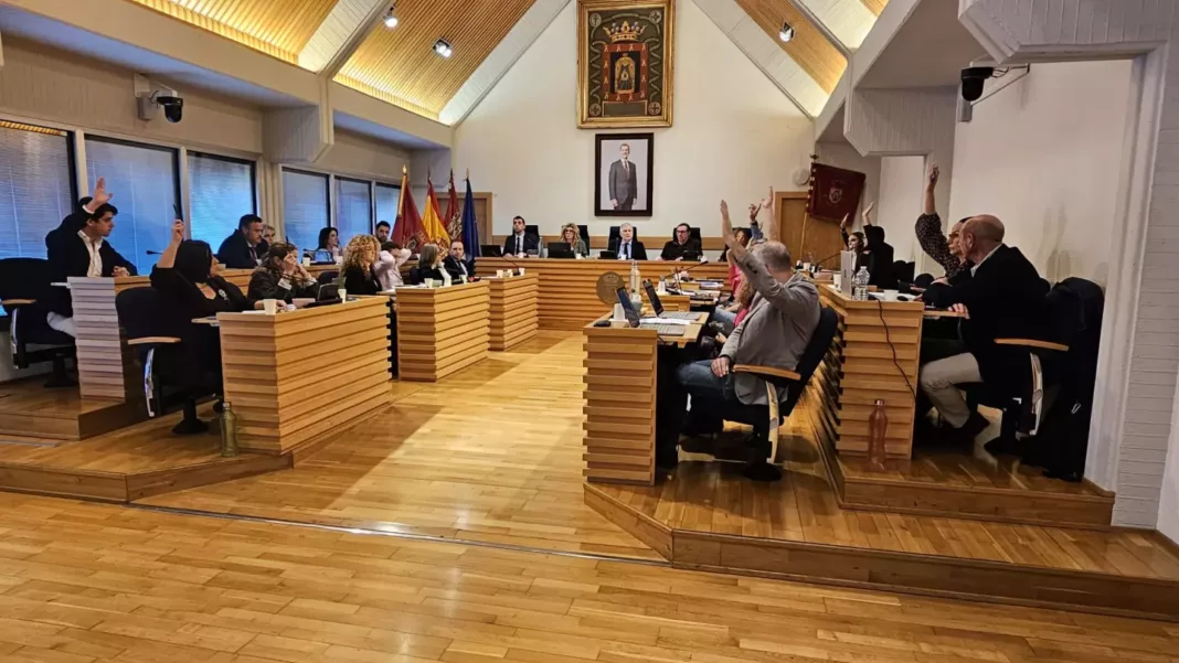 votos-a-favor-moción-patinetes-vox