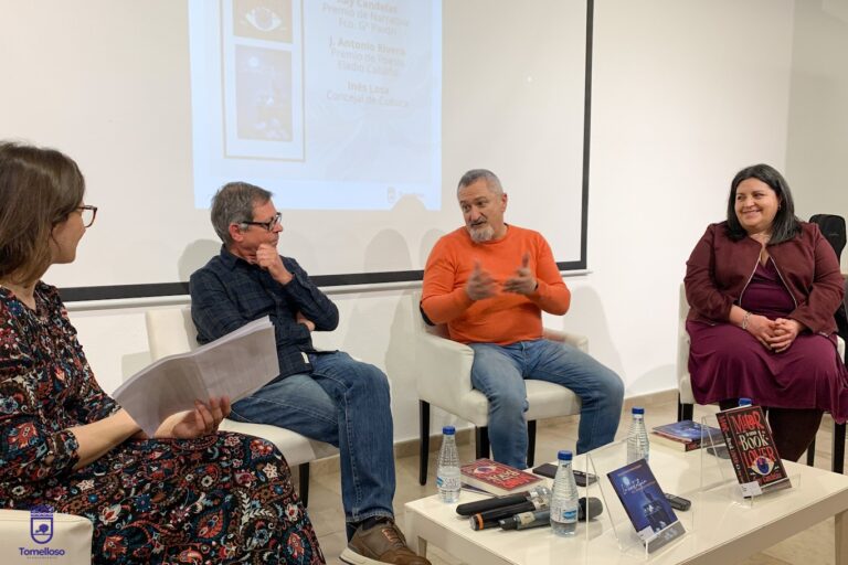 Los ganadores de los premios literarios García Pavón y Eladio Cabañero presentan sus libros en la Biblioteca Municipal