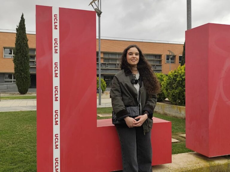 Belén López, entre los diez primeros del examen MIR: “La UCLM me ha preparado muy bien”