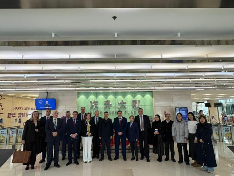 Valverde encabeza en Pekin una delegación de alcaldes del PP de Ciudad Real para impulsar acuerdos comerciales