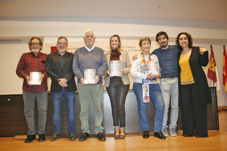 Juan Camacho presentó en Valdepeñas ‘Nada es silencio’, un puente poético entre la memoria y la vanguardia tecnológica