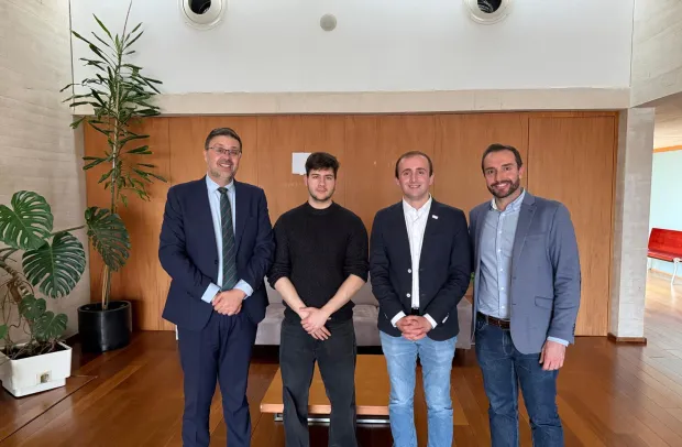 FOTO REUNIÓN ESTUDIANTES.jpeg