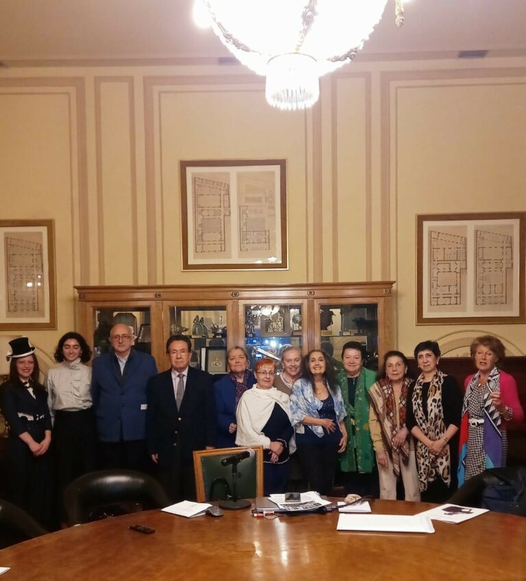 Homenaje dedicado al Conde Guido Chigi Saracini, en los Encuentros de Teatro y Danza, que dirige Eugenia Montero