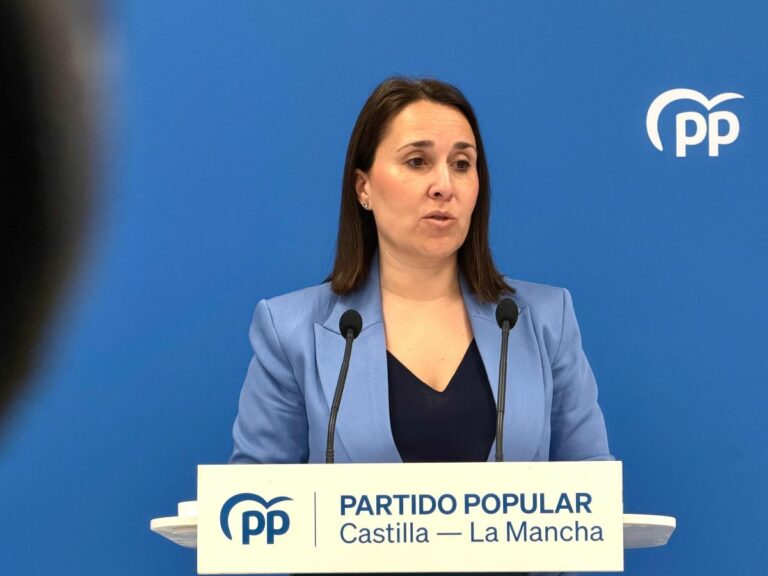 Hernández pide a Page apoyar las enmiendas del PP para recuperar la carrera profesional sanitaria y reforzar el concierto social