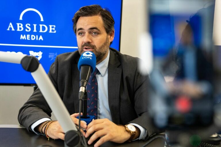 Núñez acusa a Page de “puro teatro” por hablar de pucherazo en el PSOE de 2016 «mientras sostiene a Sánchez»