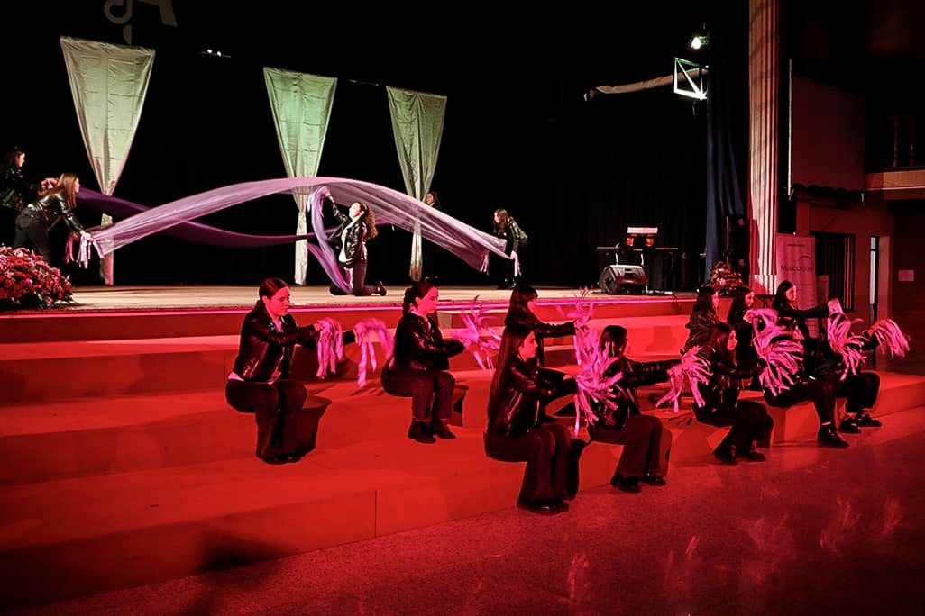 Performance de estudiantes de Secundaria en una edición pasada de Premios Violeta