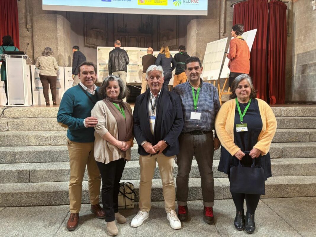 Presentación proyecto minería, técnico y representante de JD junto a RECAMDER y Entreparques