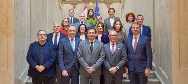 La Diputación se suma al proyecto que aboga por establecer un ecosistema colaborativo que transforme las enfermedades poco frecuentes en una prioridad social