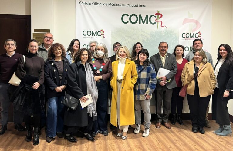 El Colegio de Médicos de Ciudad Real refuerza su colaboración con asociaciones de pacientes para avanzar en humanización y mejora del sistema sanitario