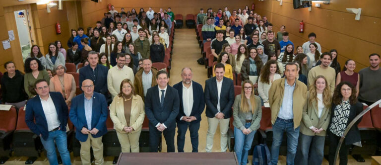 Valverde propondrá conceder el Quijote al Mérito Socioeducativo de la Provincia a la Facultad de Educación