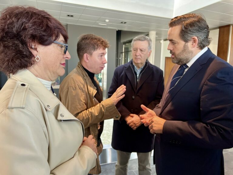 Núñez pide a Page que «ordene» a sus diputados que apoyen la bajada de impuestos propuesta por el PP en el Congreso