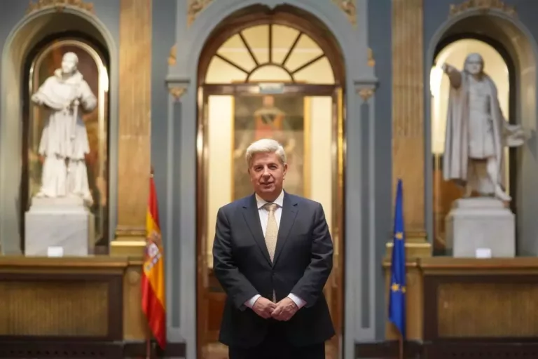 De la Rosa acusa a Page de mentir para “tapar la herencia del PSOE” y le reta a hablar de Bono y Barreda