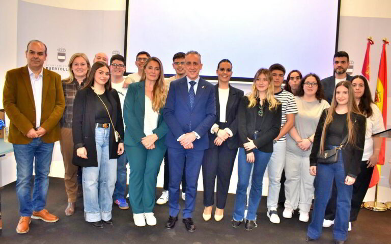 Puertollano: Un proyecto empresarial de creación de espacios de ocio para jóvenes gana el III «Puerto Emprende»