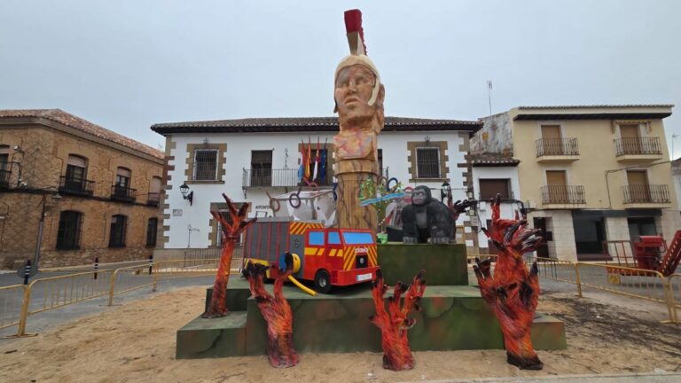 Villahermosa consolida su Falla Manchega con un intenso fin de semana de celebración en honor a San José