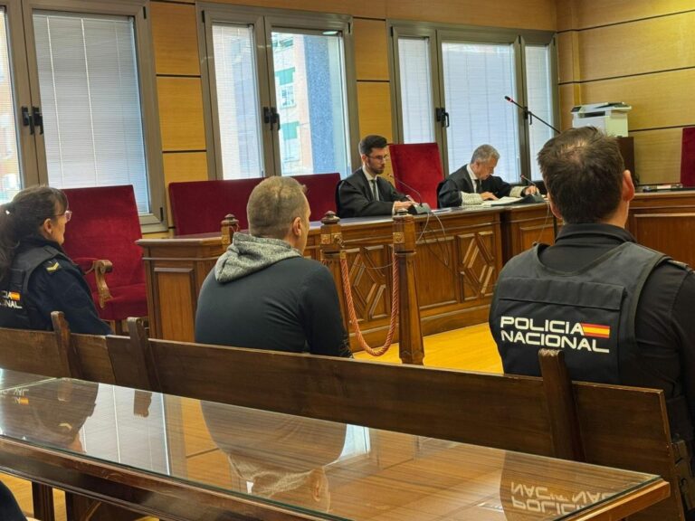 Condenado a diez años de prisión tras reconocer que intentó asesinar a su mujer en Alcázar de San Juan