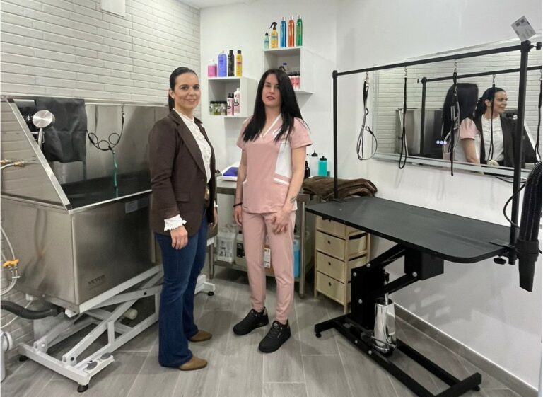 Puertollano: La peluquería canina y felina de Laura Arcos, beneficiaria de las ayudas al emprendimiento