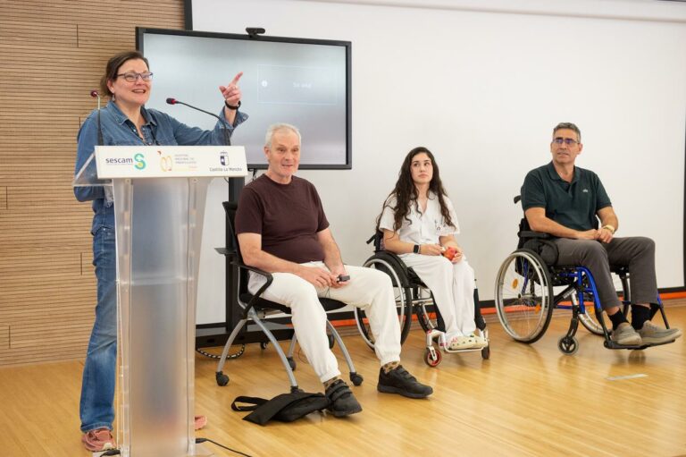El Hospital de Parapléjicos impulsa “Paciente Experto”, donde expacientes acompañan a nuevos lesionados medulares, reforzando motivación, adaptación y adherencia